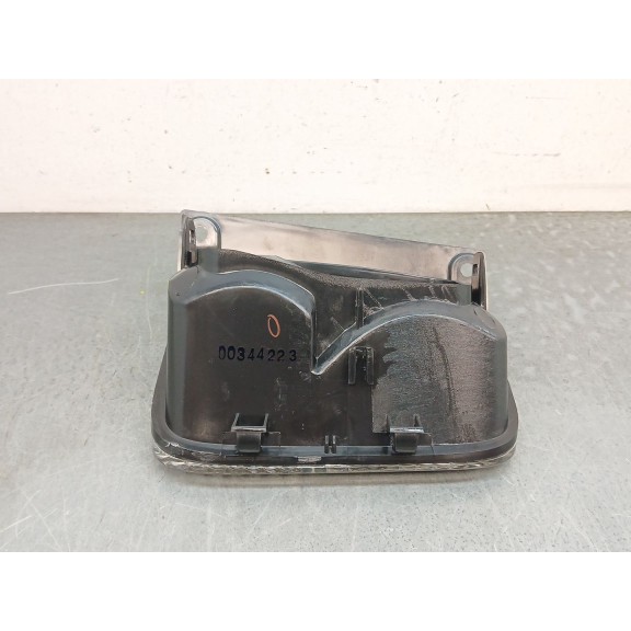 Recambio de faro antiniebla trasero derecho para opel vivaro referencia OEM IAM 2654000Q0A 8200968063 44193130