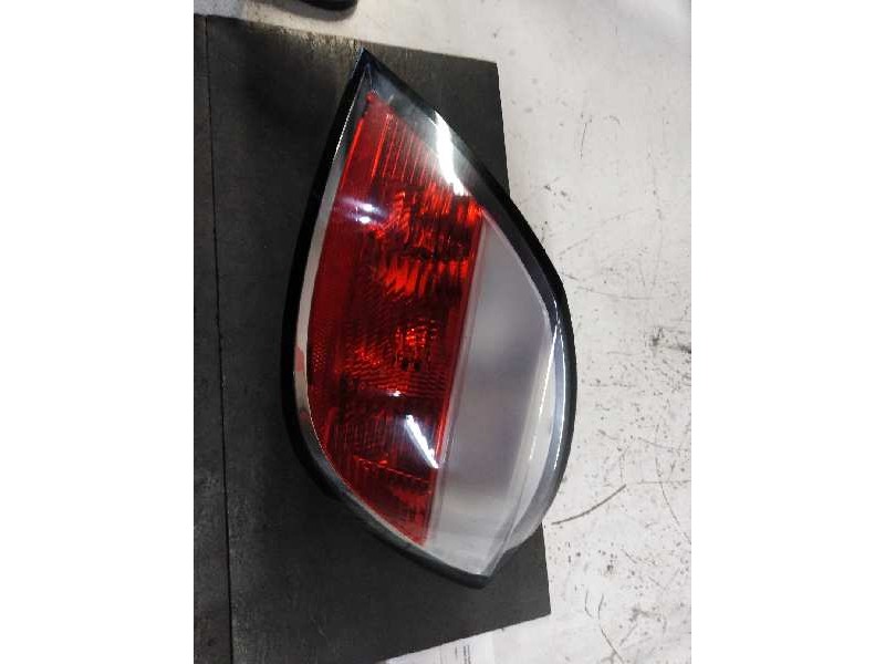 Recambio de piloto trasero derecho para opel astra h berlina 1.7 16v cdti referencia OEM IAM 24451837  24451837