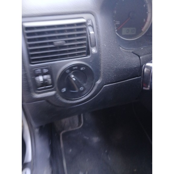 Recambio de faro izquierdo para volkswagen golf iv (1j1) 2.0 referencia OEM IAM   