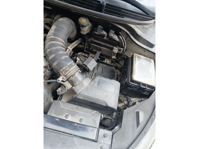 Recambio de filtro aire para kia rio iv (yb, sc, fb) 1.4 crdi 90 referencia OEM IAM   
