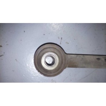 Recambio de tirante trasero izquierdo para land rover discovery 4 3.0 td v6 cat referencia OEM IAM   