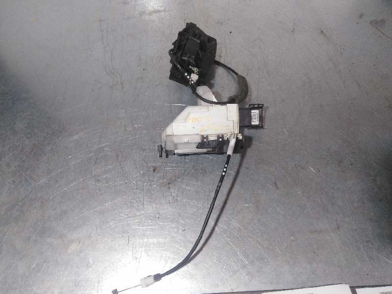 Recambio de cerradura puerta delantera derecha para peugeot 308 access referencia OEM IAM 732074 5 P 6 PIN