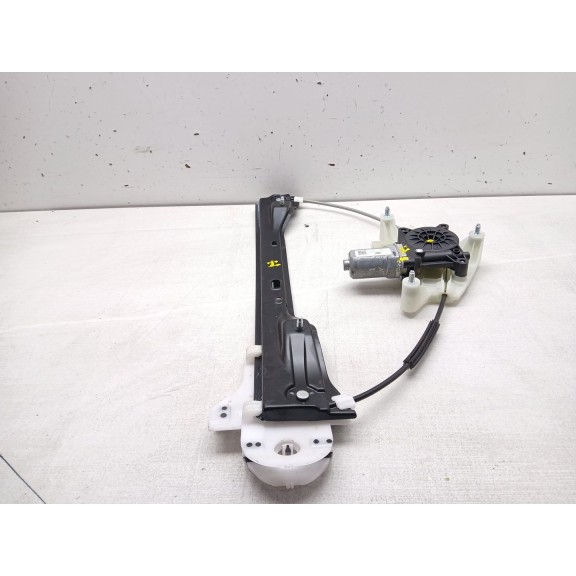 Recambio de elevalunas trasero derecho para omoda 5 referencia OEM IAM 55400969aa  