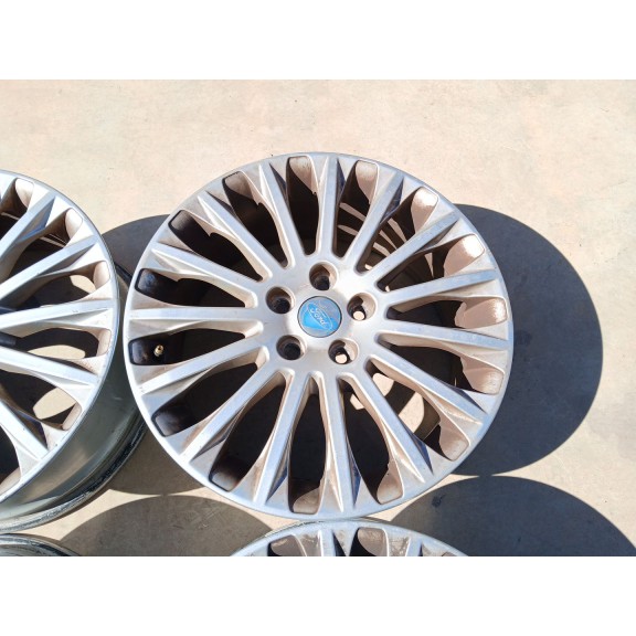 Recambio de juego llantas para ford focus iii sedán 1.6 tdci referencia OEM IAM 7JX17H2 ET50 x4 17 PULGADAS