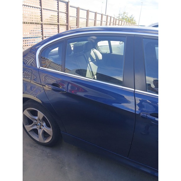 Recambio de puerta trasera derecha para bmw 3 (e90) 320 d referencia OEM IAM   