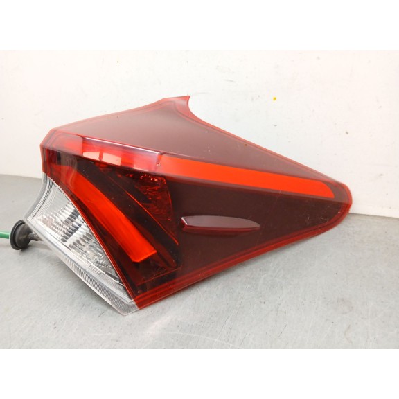 Recambio de piloto trasero derecho para toyota auris (_e18_) 1.8 hybrid (zwe186_) referencia OEM IAM 1867102  