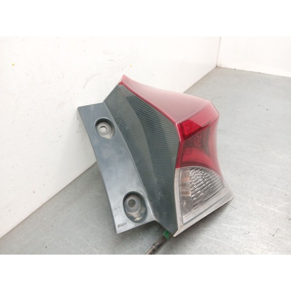 Recambio de piloto trasero derecho para toyota auris (_e18_) 1.8 hybrid (zwe186_) referencia OEM IAM 1867102  