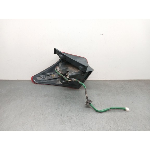 Recambio de piloto trasero derecho para toyota auris (_e18_) 1.8 hybrid (zwe186_) referencia OEM IAM 1867102  