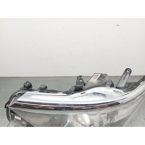Recambio de faro izquierdo para toyota auris (_e18_) 1.8 hybrid (zwe186_) referencia OEM IAM 8115002K30  