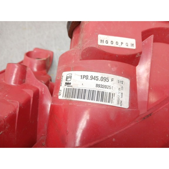 Recambio de piloto trasero izquierdo para seat leon (1p1) 1.6 tdi referencia OEM IAM 1P0945095F  