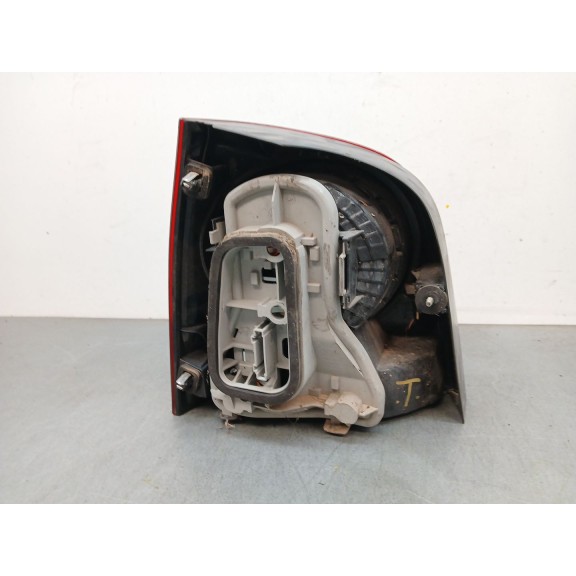 Recambio de piloto trasero derecho para volkswagen polo iv (9n_, 9a_) 1.4 tdi referencia OEM IAM HL3965352  