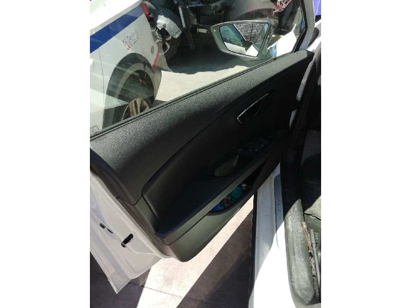 Recambio de guarnecido puerta delantera izquierda para seat leon st (5f8) x-perience 4drive referencia OEM IAM   