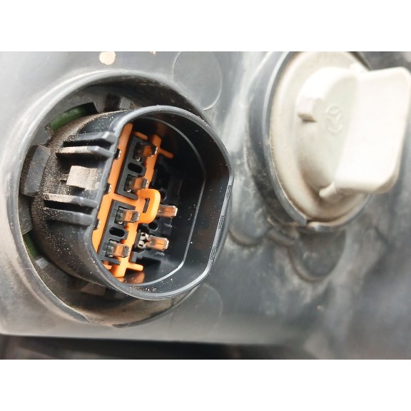 Recambio de faro derecho para hyundai ix35 (lm, el, elh) 1.7 crdi referencia OEM IAM 921022sxxx 921022yxxx 