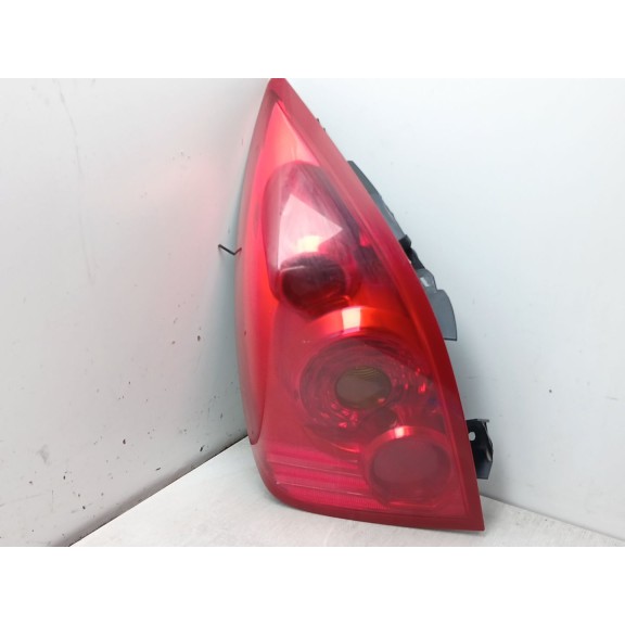 Recambio de piloto trasero derecho para nissan primera hatchback (p12) 1.6 referencia OEM IAM 26555au210 89025259 