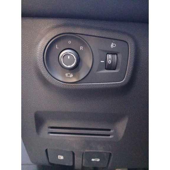 Recambio de retrovisor derecho para mg zs suv (azs1) 1.5 vti referencia OEM IAM   