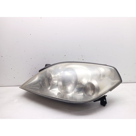 Recambio de faro izquierdo para nissan primera hatchback (p12) 1.6 referencia OEM IAM 26010AU800  