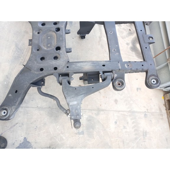 Recambio de puente delantero para ssangyong rodius i 2.7 xdi referencia OEM IAM   