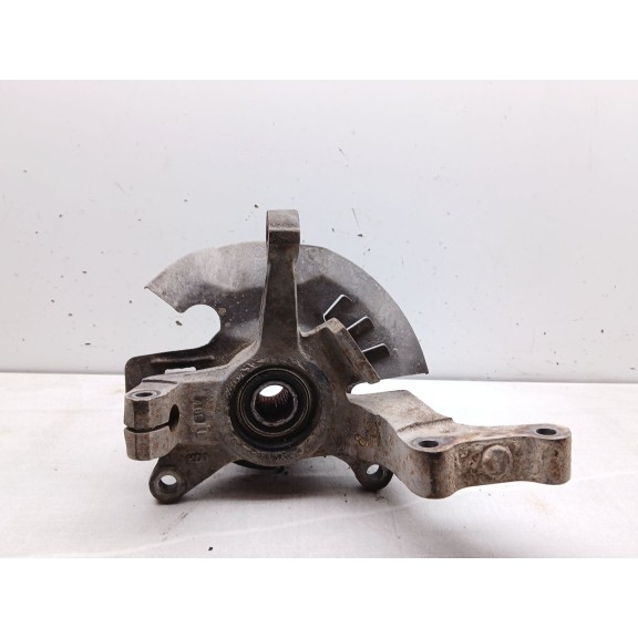 Recambio de mangueta delantera izquierda para kia carnival ii (gq) 2.9 crdi referencia OEM IAM   