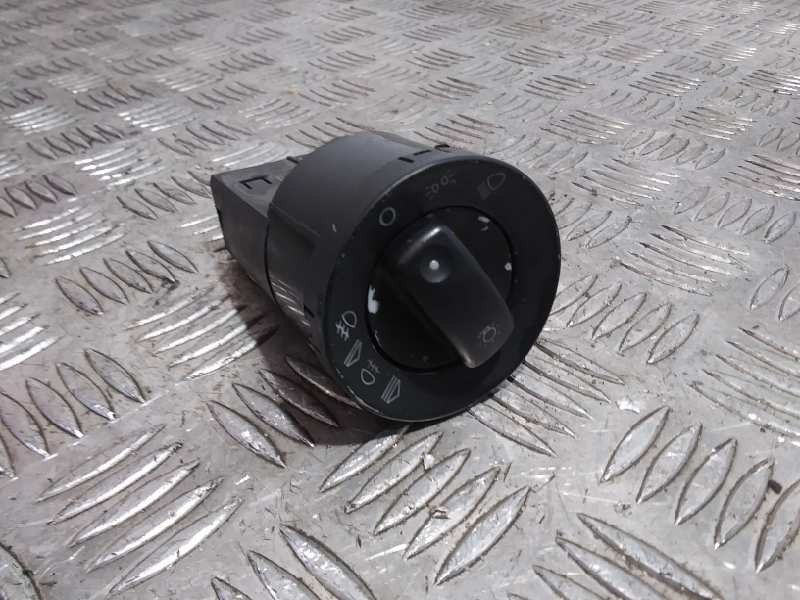 Recambio de mando luces para audi a4 avant (8e) 2.0 tdi referencia OEM IAM 8E0941531C01C  