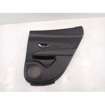 GUARNECIDO PUERTA TRASERA DERECHA N7001NNB 