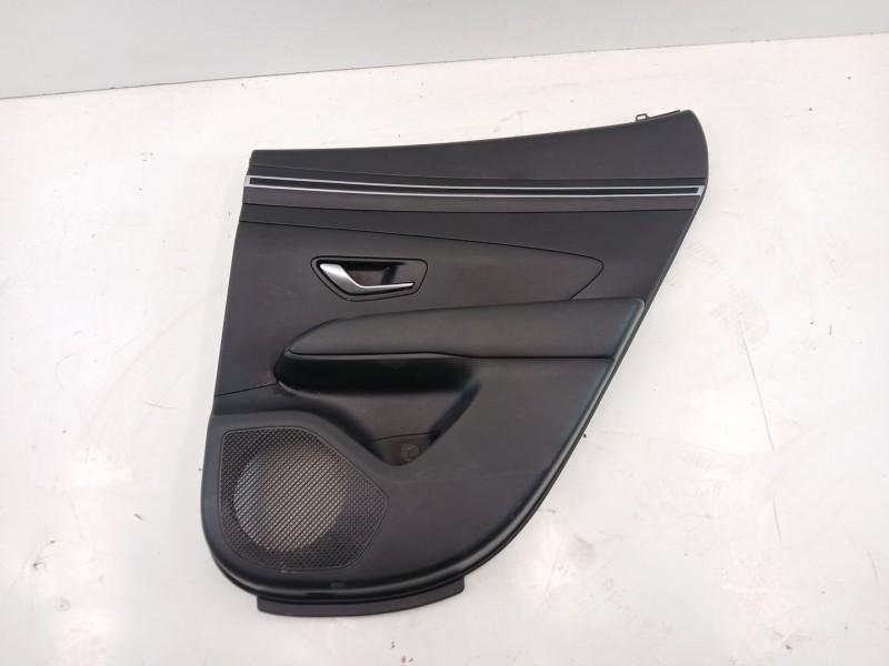 Recambio de guarnecido puerta trasera derecha para hyundai tucson (nx4e, nx4a) 1.6 t-gdi referencia OEM IAM N7001NNB  