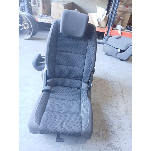 Recambio de asiento trasero izquierdo para volkswagen touran (1t3) 1.6 tdi referencia OEM IAM   