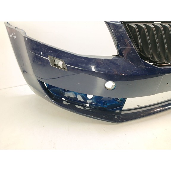 Recambio de paragolpes delantero para skoda octavia iii (5e3, nl3, nr3) 1.6 tdi referencia OEM IAM 5E0807221  