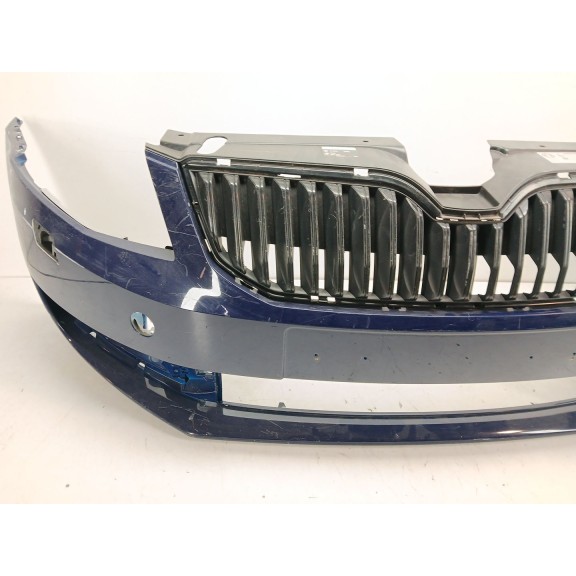 Recambio de paragolpes delantero para skoda octavia iii (5e3, nl3, nr3) 1.6 tdi referencia OEM IAM 5E0807221  