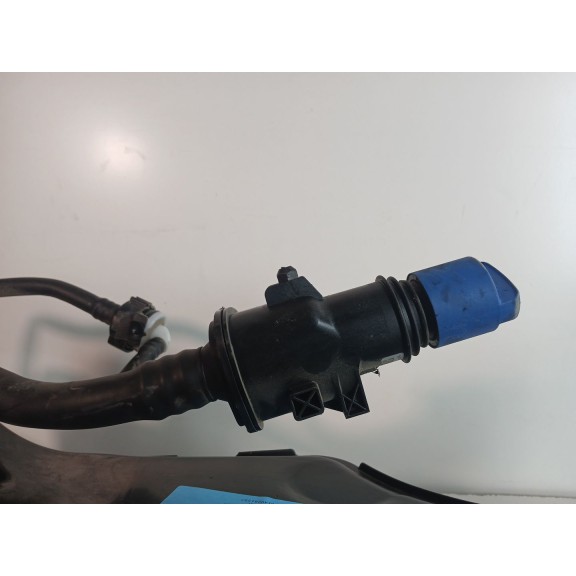 Recambio de deposito adblue para volkswagen t-roc (a11, d11) 2.0 tdi scr referencia OEM IAM 5Q0131331C  