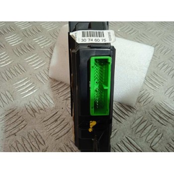 Recambio de mando elevalunas delantero derecho para volvo xc90 2.4 diesel cat referencia OEM IAM 30746075 / 30658147  