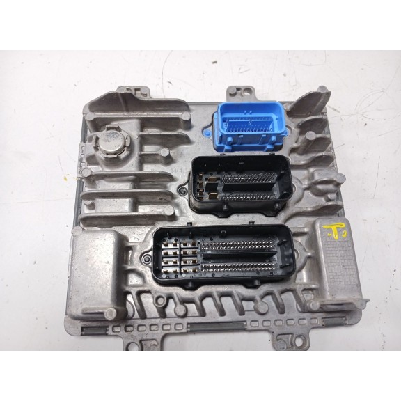 Recambio de centralita motor uce para opel astra k lim. 5türig selective referencia OEM IAM 55493025 395357783 