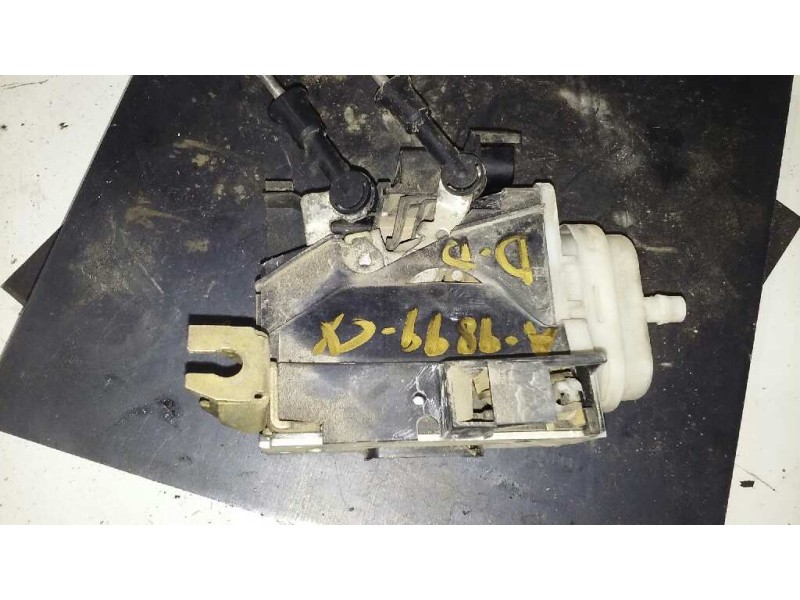 Recambio de cerradura puerta delantera derecha para audi a4 berlina (b5) 1.9 tdi referencia OEM IAM   