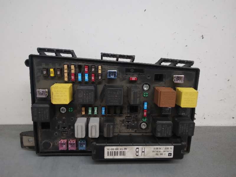 Recambio de centralita bsm para opel astra h ber. 1.9 cdti referencia OEM IAM 13206754  