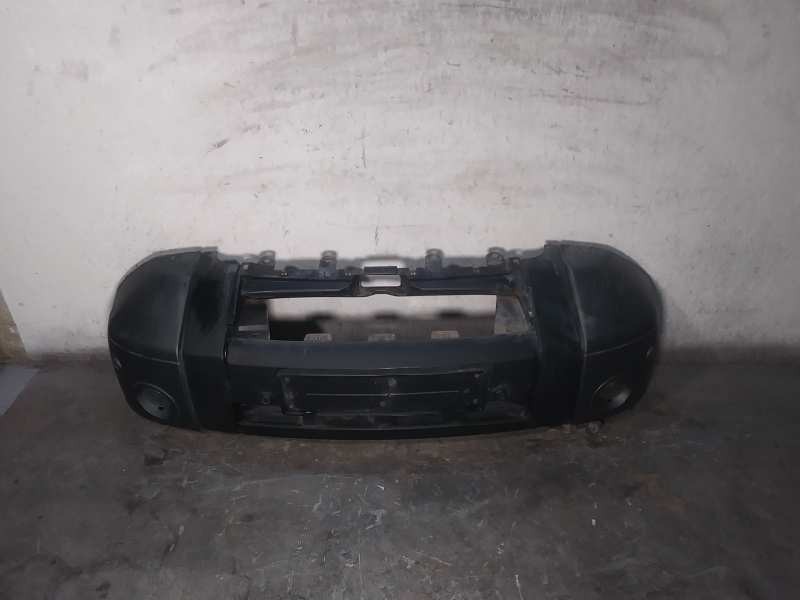 Recambio de paragolpes delantero para land rover discovery 2.7 td v6 cat referencia OEM IAM  CON SENSORES RAJADO