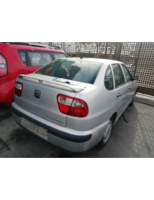 seat cordoba berlina (6k2) del año 2001 2