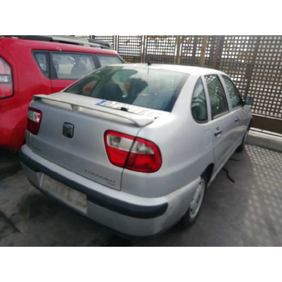 seat cordoba berlina (6k2) del año 2001