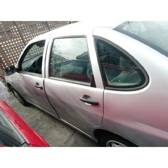 seat cordoba berlina (6k2) del año 2001