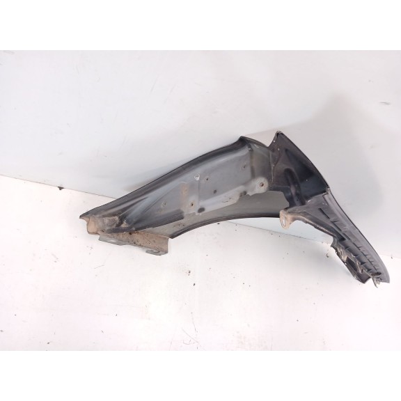 Recambio de aleta delantera izquierda para mercedes-benz cls (c219) cls 350 (219.356) referencia OEM IAM A2198800718  