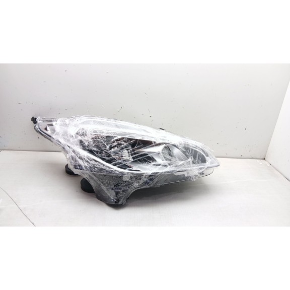 Recambio de faro derecho para peugeot 208 gt line referencia OEM IAM 9810805880  