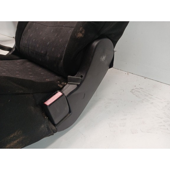 Recambio de asientos trasero derecho para peugeot 307 break (3e) 2.0 hdi 110 referencia OEM IAM   