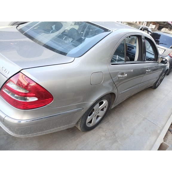 mercedes-benz clase e (w211) del año 2006