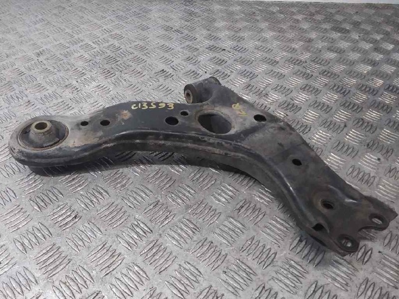 Recambio de brazo suspension inferior delantero izquierdo para toyota auris luna referencia OEM IAM   