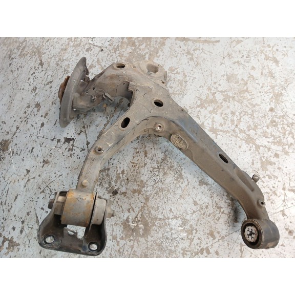 Recambio de mangueta trasera izquierda para peugeot expert autobús (v_) 2.0 bluehdi 150 referencia OEM IAM   