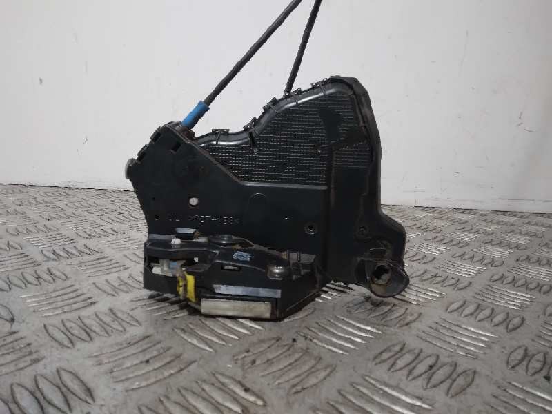 Recambio de cerradura puerta delantera izquierda para toyota auris active referencia OEM IAM  6 CABLES 