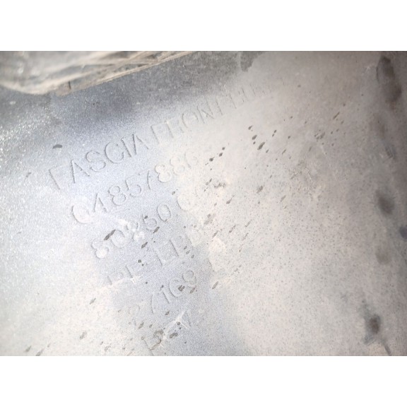 Recambio de paragolpes delantero para chrysler voyager iv (rg, rs) 2.8 crd referencia OEM IAM 04857886  