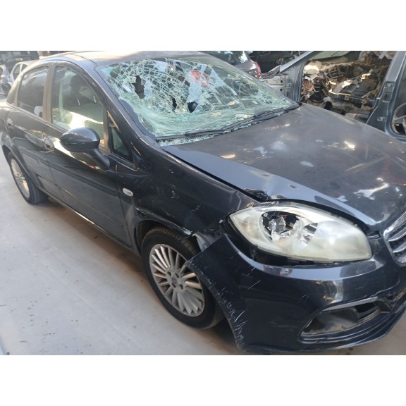 fiat linea (323_, 110_) del año 2014