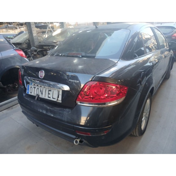 fiat linea (323_, 110_) del año 2014