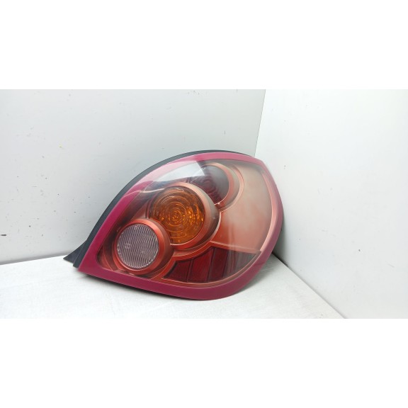 Recambio de piloto trasero derecho para nissan almera ii hatchback (n16) 1.5 referencia OEM IAM 237786  