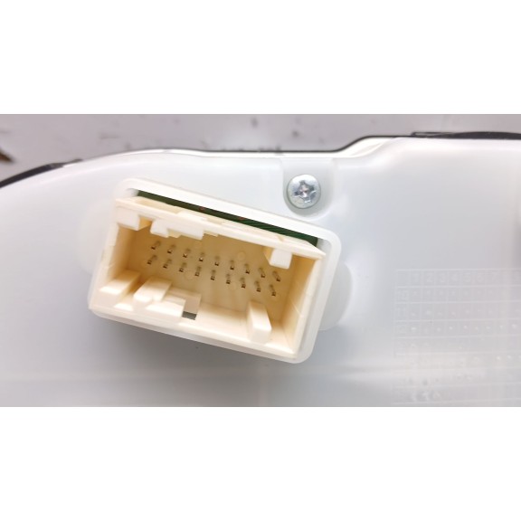 Recambio de cuadro instrumentos para peugeot 208 style referencia OEM IAM 9813848780  