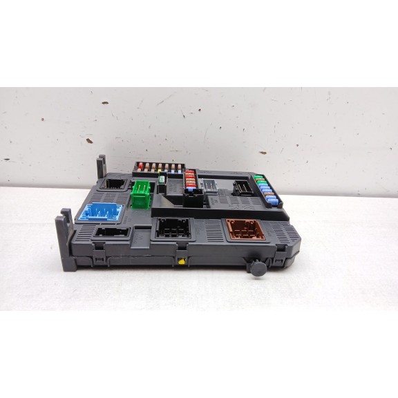 Recambio de centralita bsi para peugeot 208 style referencia OEM IAM 9807531680  